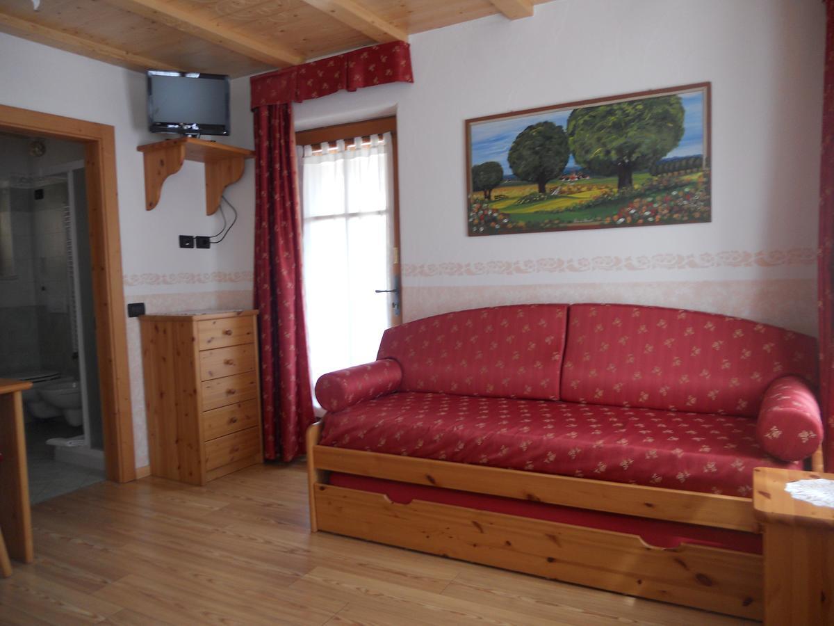 Hotel Garni Salvanel Cavalese Ngoại thất bức ảnh