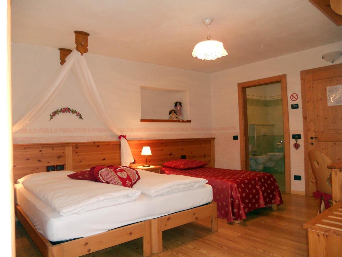 Hotel Garni Salvanel Cavalese Ngoại thất bức ảnh